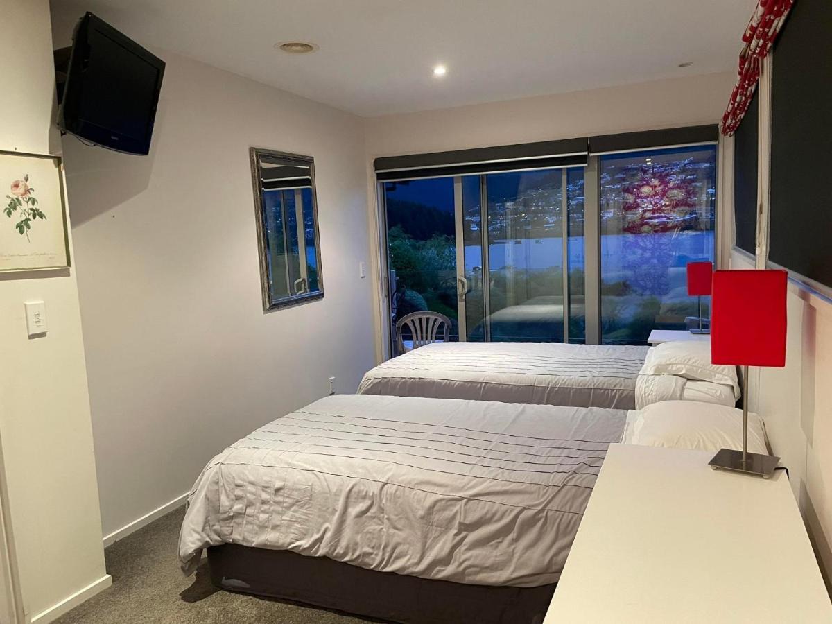 Peninsular Lakefront Queenstown Exterior photo