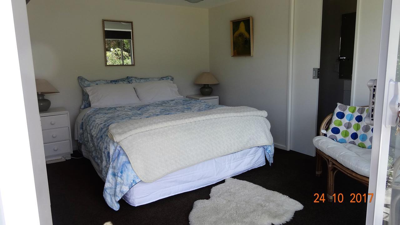 Peninsular Lakefront Queenstown Exterior photo
