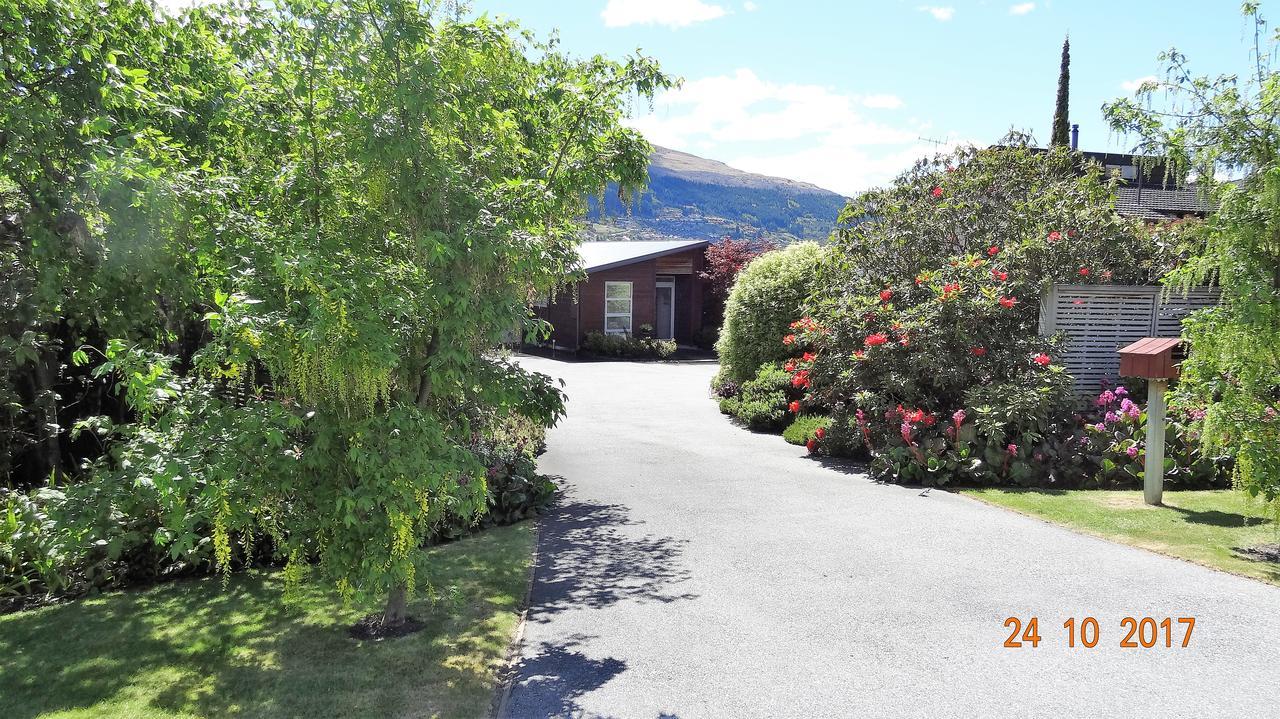 Peninsular Lakefront Queenstown Exterior photo